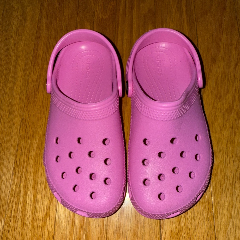 CROCS Kids Classic Clog in Pink